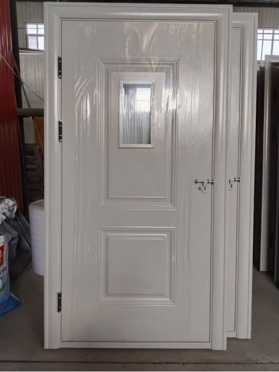 东乡学校教室门