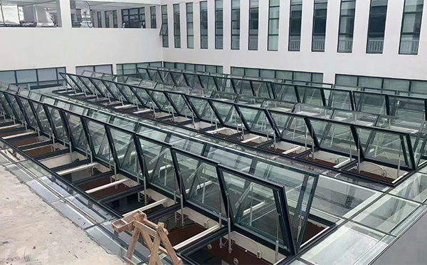 百安科技有限公司近期东乡排烟窗项目案例分享 百安科技有限公司近期东乡排烟窗项目案例分享