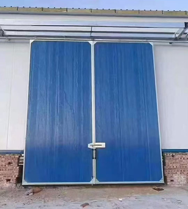 东乡工业门在大型仓储物流通道中的应用实例